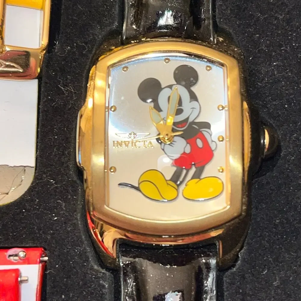 Disney x Invicta Limited Edition Mickey Mouse Watch Set /5 Interchangeable Bands - Picture 4 of 7